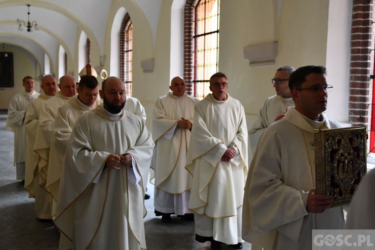 ​Kandydatura i akolitat w Paradyżu