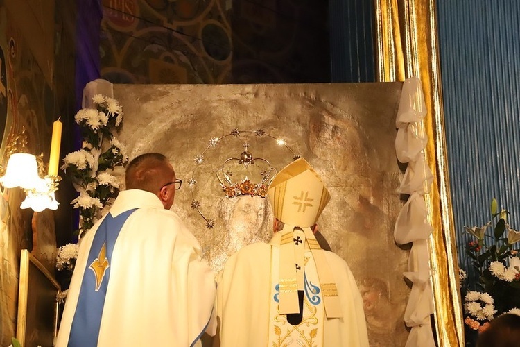 Koronacja wizerunku Matki Bożej w Spytkowicach koło Chabówki