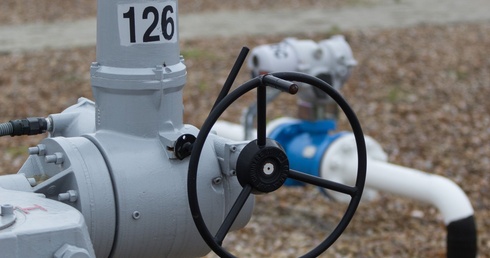 Francja: TotalEnergies wycofuje się z udziałów w rosyjskim gigancie gazowym Novatek
