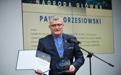 Dr Paweł Grzesiowski z Nagrodą Główną w konkursie Popularyzator Nauki