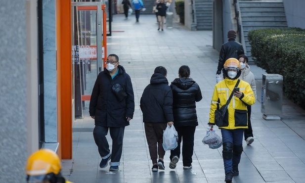 Chiny: Koniec z przymusową kwarantanną w szpitalach i kontenerach