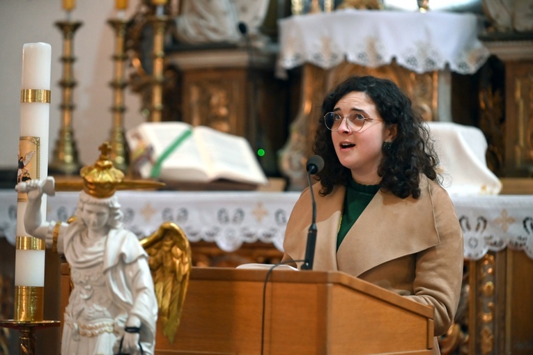 Organiści z diecezji świdnickiej usiedli wspólnie za stołem