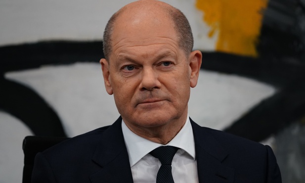 Kanclerz Scholz: będę nadal rozmawiał z Putinem