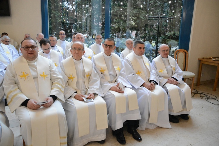 Ostatnie przygotowania do celebracji święceń biskupich