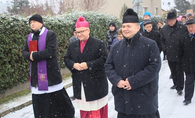 Prymicje biskupie w Żywocicach