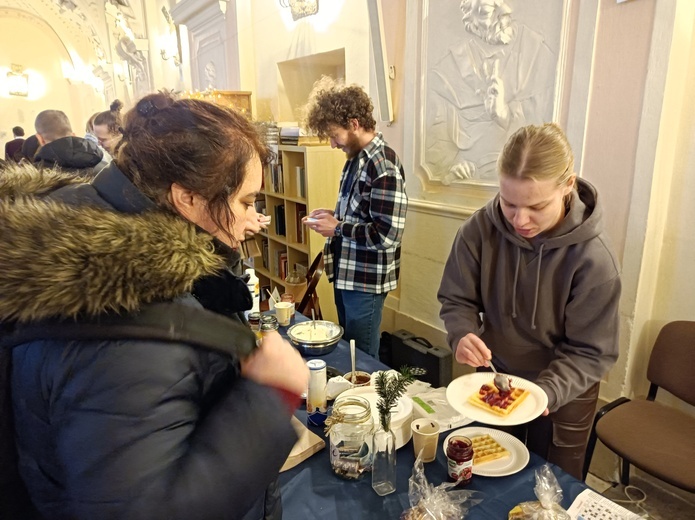 Dominikański kiermasz świąteczny - DominiCafe
