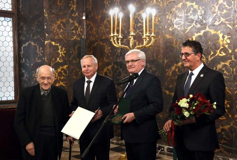 Ks. prof. Michał Heller uhonorowany Nagrodą im. Jerzmanowskich