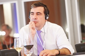Francja. Media: uwięzionego byłego prezydenta Gruzji Saakaszwilego próbowano otruć