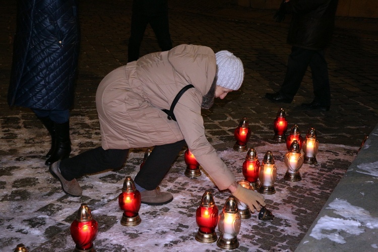 41. rocznica wprowadzenia stanu wojennego - modlitwa w katedrze