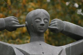 Wrogowie nadziei (II)