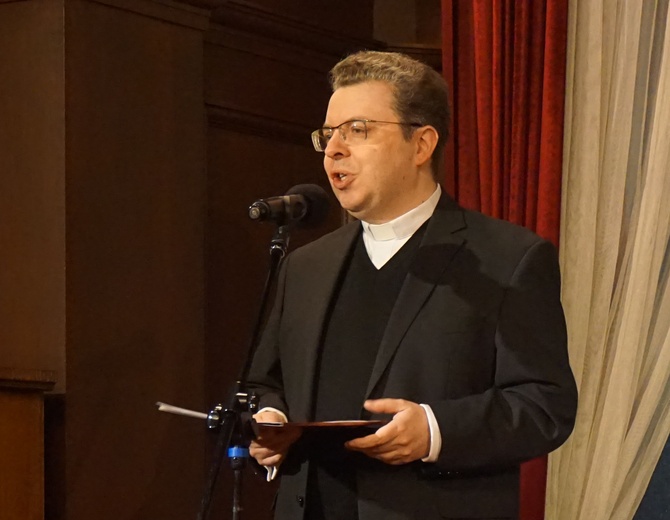 Biskup gliwicki otrzymał Księgę Pamiątkową 