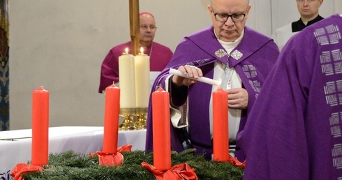 Biskup opolski zaprasza osoby żyjące w związkach niesakramentalnych