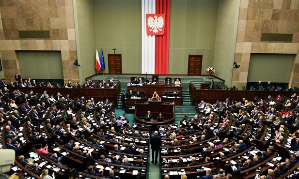 "Przesuwamy procedowanie projektu o Sądzie Najwyższym na styczeń"