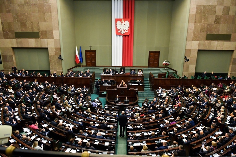 "Przesuwamy procedowanie projektu o Sądzie Najwyższym na styczeń"