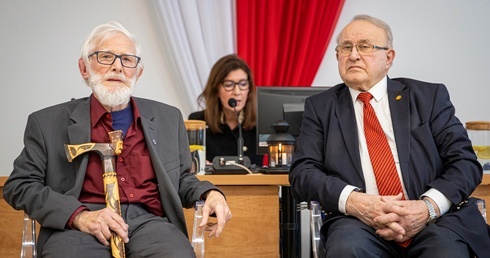 Tychy. Stanisław Mazuś i prof. Ryszard Poręba honorowymi obywatelami miasta