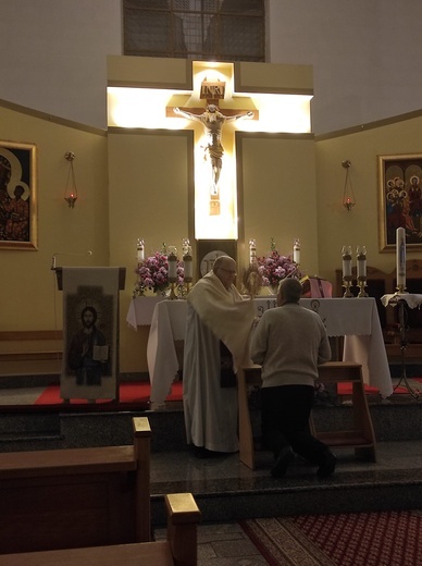 Adoracja Najświętszego Sakramentu dla małżonków