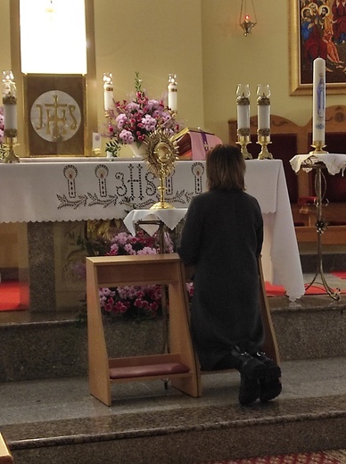 Adoracja Najświętszego Sakramentu dla małżonków