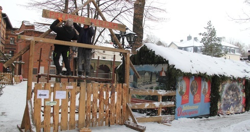 Trwa budowa Piekarskiego Betlejem