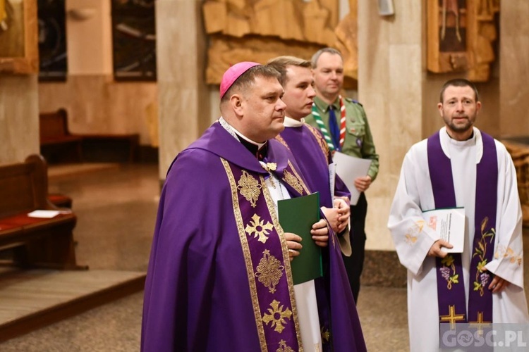 Gorzów Wlkp. Przekazanie Betlejemskiego Światła Pokoju