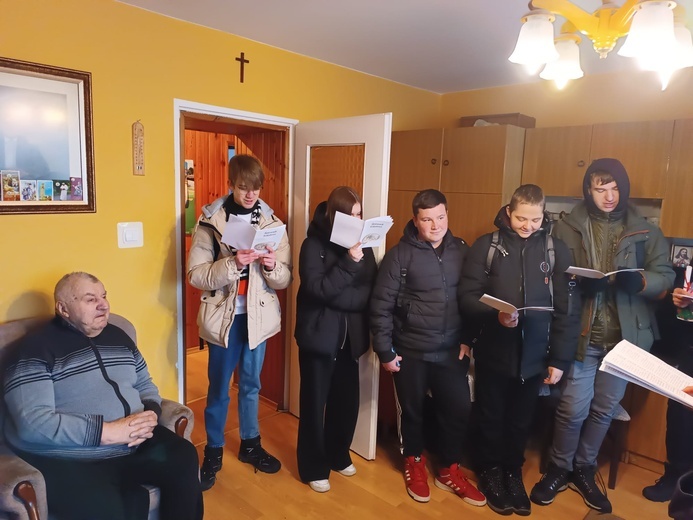 Ustecka młodzież dla seniorów 