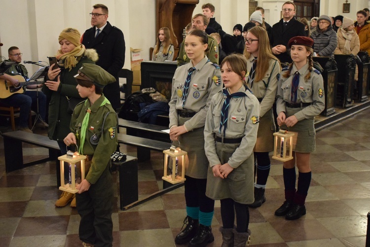 Betelejmskie Światełko Pokoju w Sandomierzu