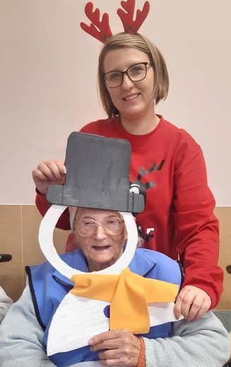 Dzierżoniów. Świąteczny nastrój w ZOL-u sióstr elżbietanek