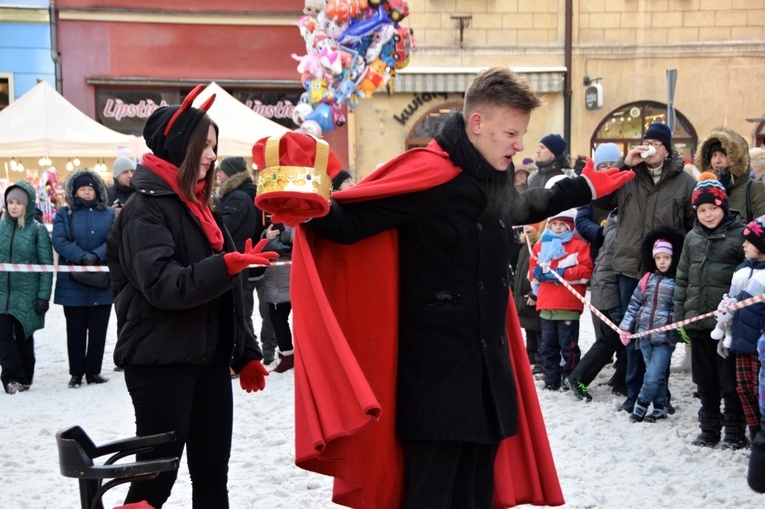 Świdnica. Jasełka w Rynku przygotowane przez MDK