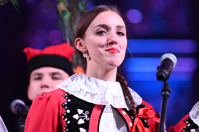 Strzegom zakolędował z zespołem Enej