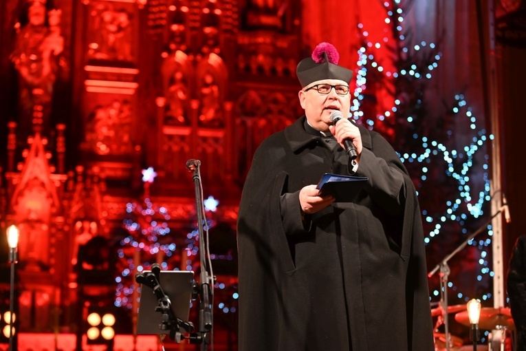 Strzegom zakolędował z zespołem Enej