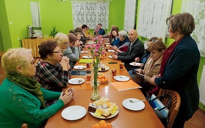▲	Spotkanie jednej z róż działających przy parafii pw. św. Józefa Oblubieńca NMP.