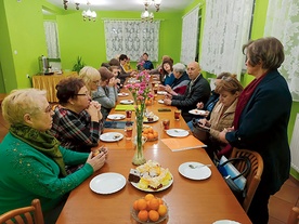 ▲	Spotkanie jednej z róż działających przy parafii pw. św. Józefa Oblubieńca NMP.