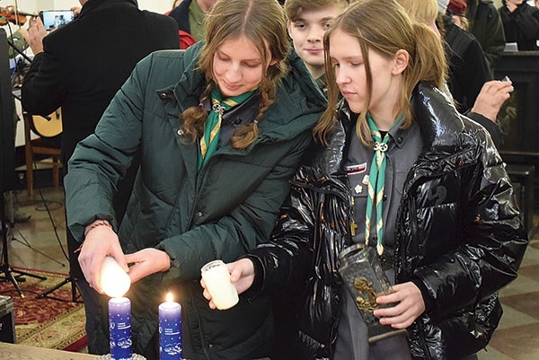 ▼	Moment odebrania światełka.