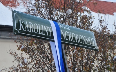 Kraków. Skwer Karoliny Lanckorońskiej