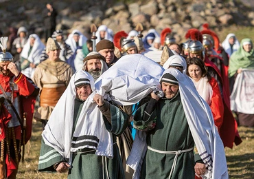 2.04.2022 r. Górka Klasztorna. Misterium Męki Pańskiej.