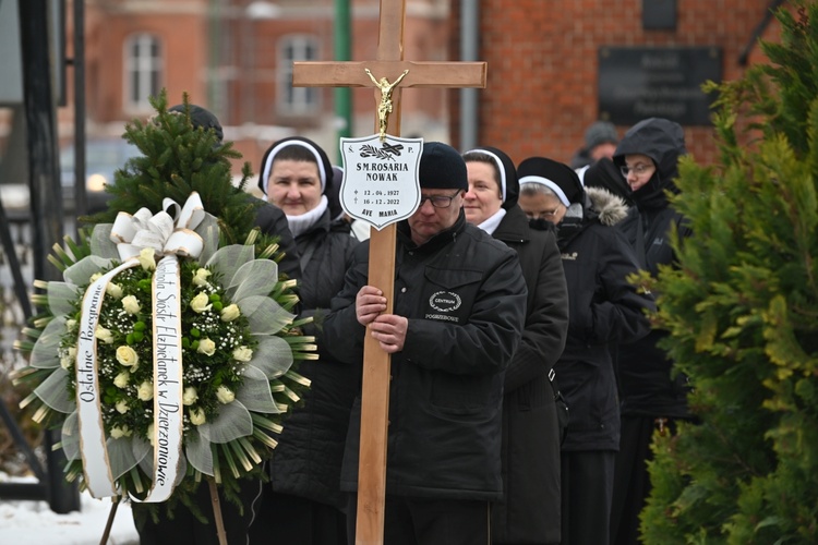 Dzierżoniów. Pogrzeb s. Rosarii Nowak