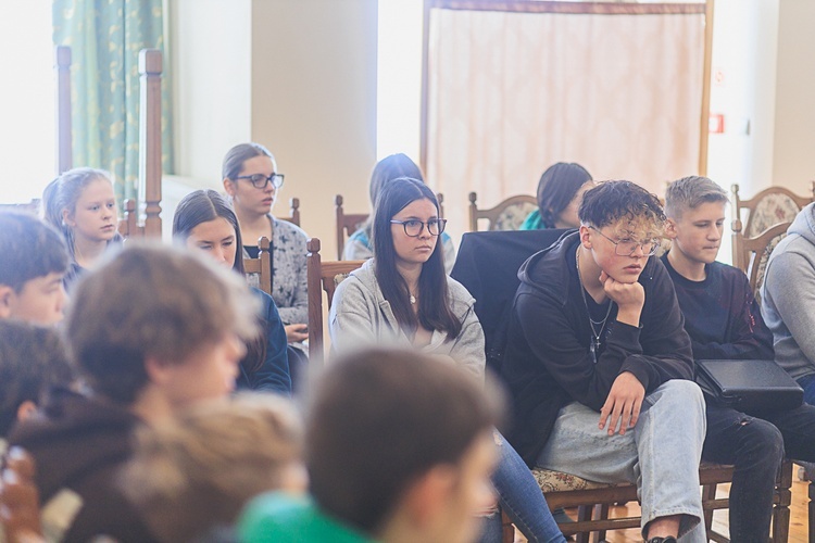 Adwentowa skrutacja dla młodzieży