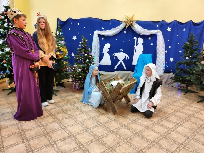 "Opowieść o trzech królach" w szkole Caritas