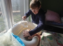 Pomagają i uczą pomagać 