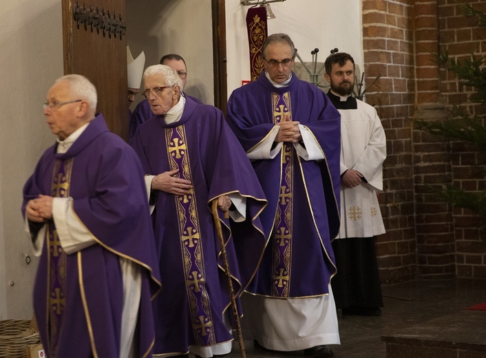 Pożegnanie bp. Werno w Kołobrzegu, cz. 1