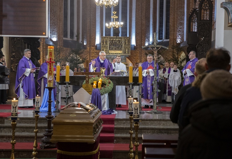 Pożegnanie bp. Werno w Kołobrzegu, cz. 2