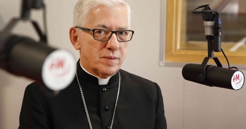 Abp Wiktor Skworc: Trzeba się absolutnie zatrzymać i czuwać!