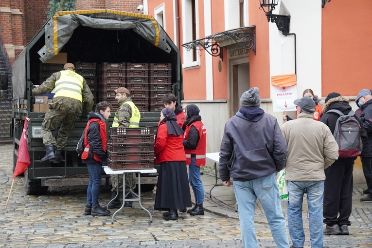 Pomoc potrzebującym