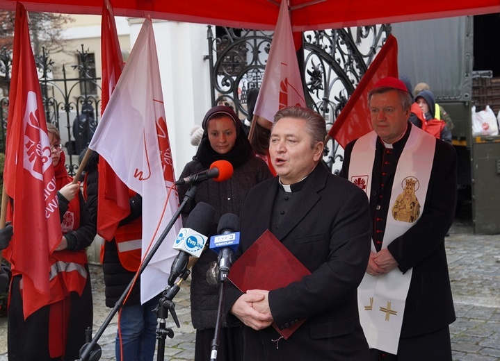 Pomoc potrzebującym