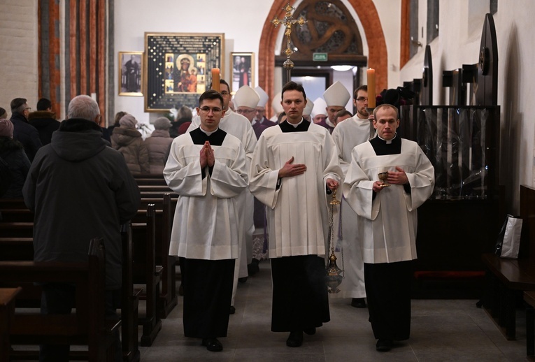Pogrzeb bp. Werno w Koszalinie, cz. 1