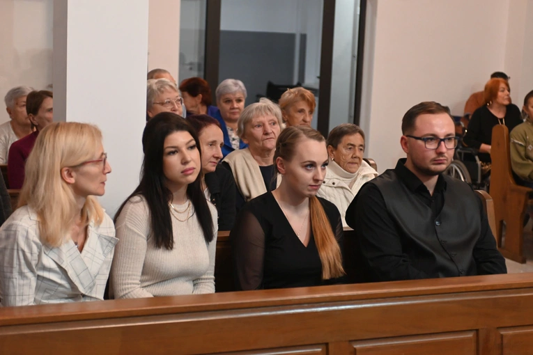 Spotkanie opłatkowe i poświęcenie kaplicy w Schronisku Brata Alberta