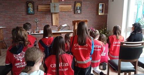 Wolontariusze SKC w hospicjum 