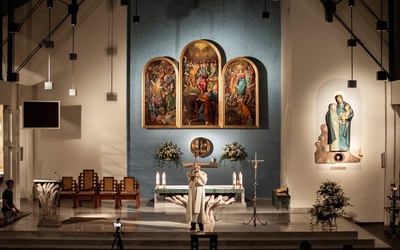 Rekolekcje mają charakter zamknięty i odbywają się w sanktuarium Matki Bożej Brzemiennej w Gdańsku-Matemblewie.