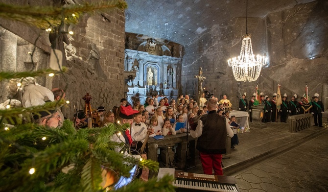 Górnicy z Kopalni Soli "Wieliczka" jako pierwsi powitali Jezusa
