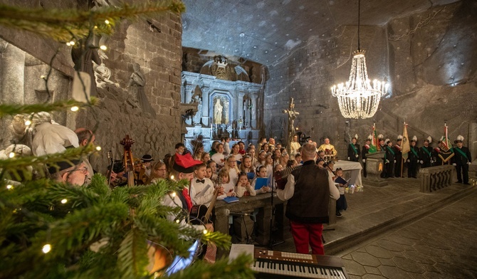 Górnicy z Kopalni Soli "Wieliczka" jako pierwsi powitali Jezusa