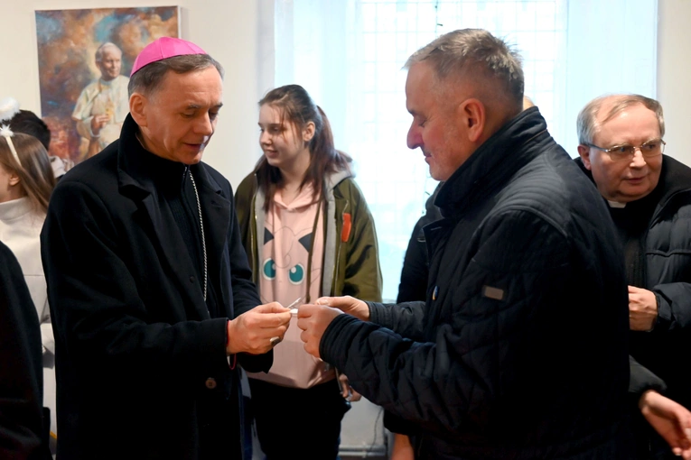 Wałbrzych. Ponad 100 osób na wigilii Caritas